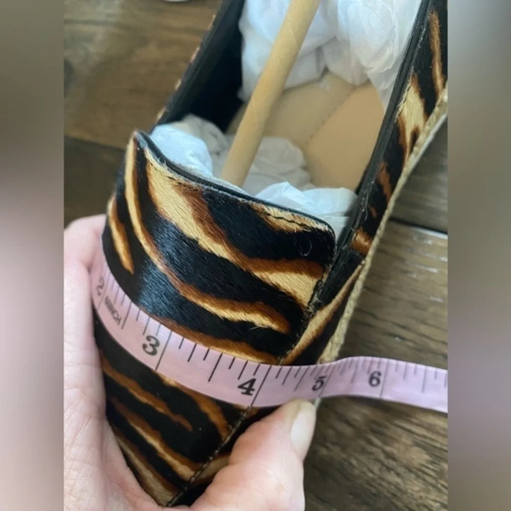 Kenneth Cole Calf Hair Tan Brown Zebra Print Jaxx Loafers NIB Retail $120 FIRM